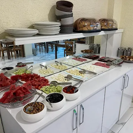 Naval Hotel 3*
