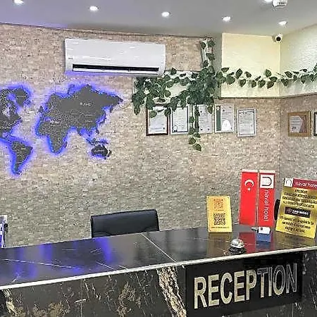 Hotel Naval 3*